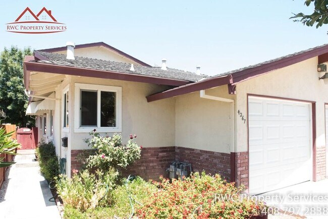 Foto del edificio - 4267 Will Rogers Dr