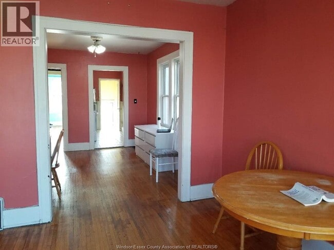 Building Photo - 1093 Howard Ave