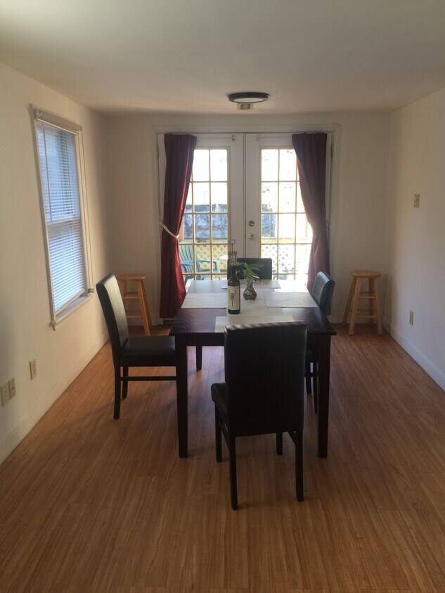 Foto principal - 316 S Eden St