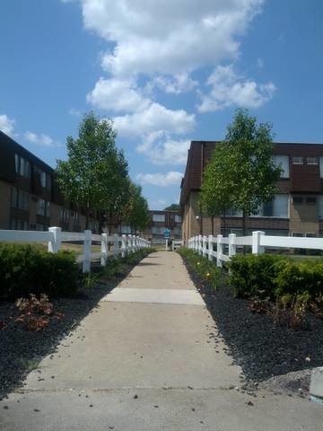 Building Photo - 12890 Outer Dr W