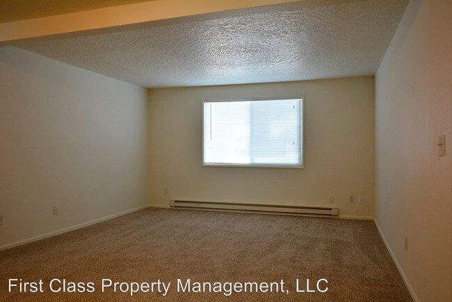 Building Photo - 1297 S Ivy St
