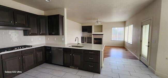 Foto del edificio - Beautiful Carson City Home For Rent