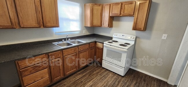 Foto del edificio - 2508 SE 12th St