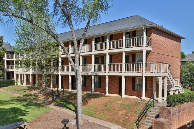 Building Photo - Riverbank Commons