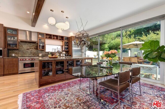 Foto del edificio - 544 Glen Trail