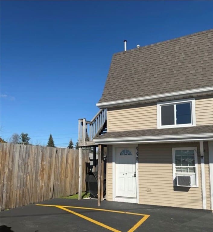 Foto principal - 639 Phillips Rd