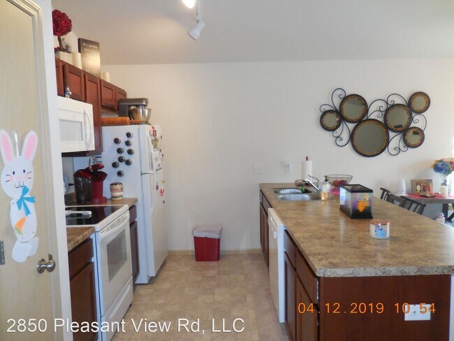 Foto del edificio - 2852 N Pleasant View Rd