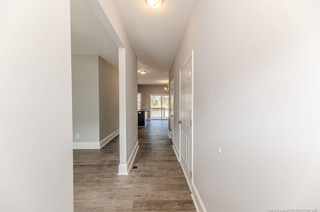 Building Photo - 533 Stadium Dr