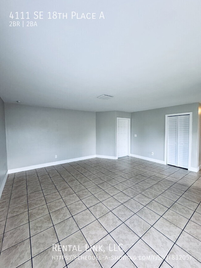 Building Photo - 4111 SE 18th Pl