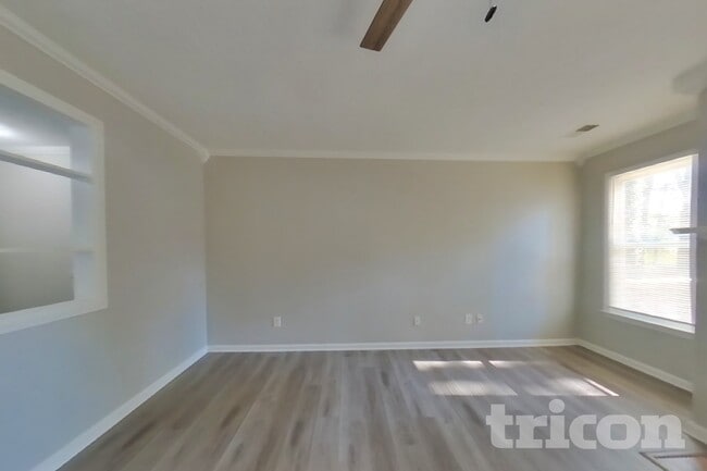 Building Photo - 112 Hedgefield Rd