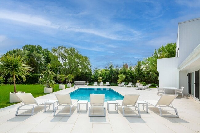 Foto del edificio - 24 S Potato Barn Rd