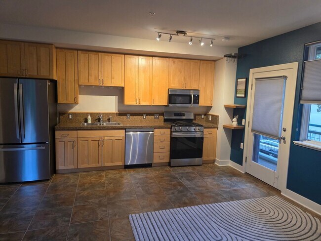 Building Photo - Charming 1BR Condo in Longmont