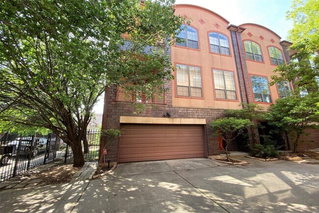 Foto del edificio - 411 Rosalie St