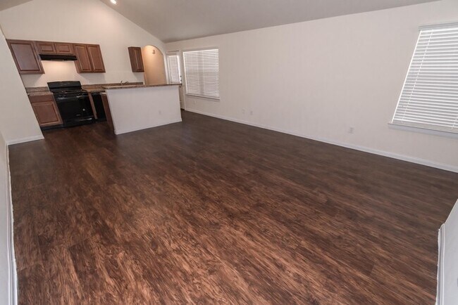 Building Photo - Werrington Park - 2419 Sailors Way Unit B,...