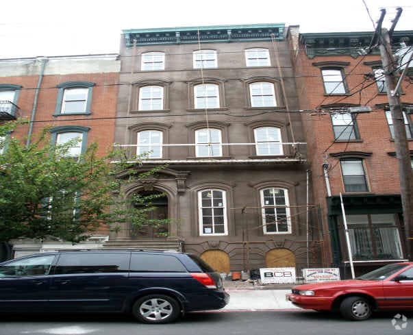 Foto del edificio - 210 Washington St