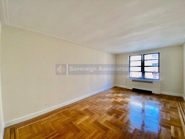 Building Photo - 100 Arden St