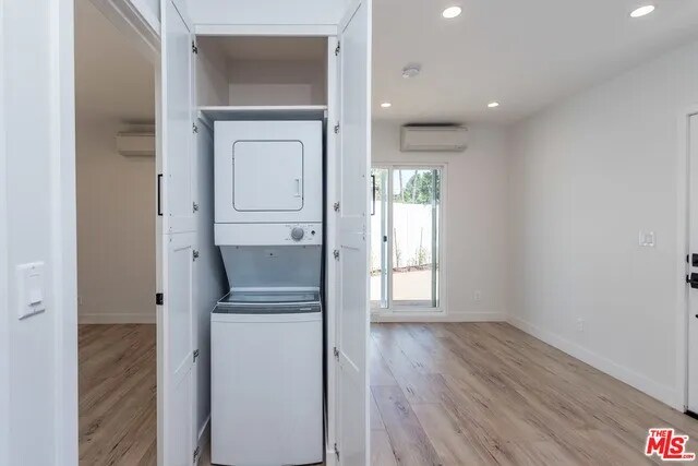 Foto del edificio - 6418 Randi Ave