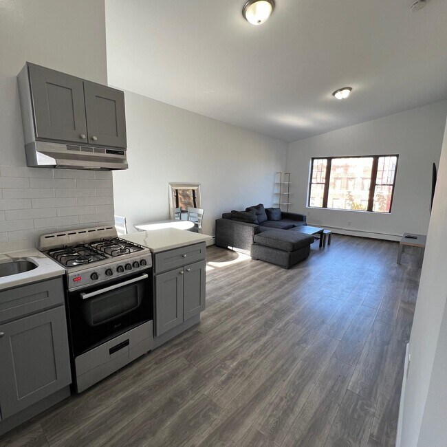 Foto del edificio - 1866 John F. Kennedy Blvd