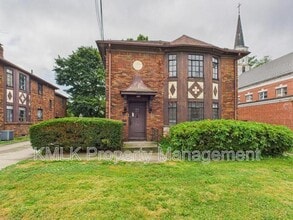 Building Photo - 1119 Copley Rd