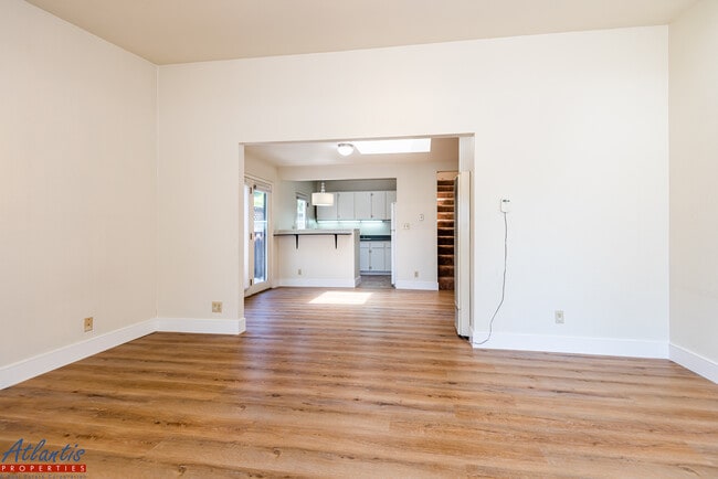 Building Photo - 238 N 11th St