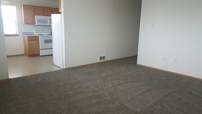 Foto del edificio - 450 NW Parr Dr