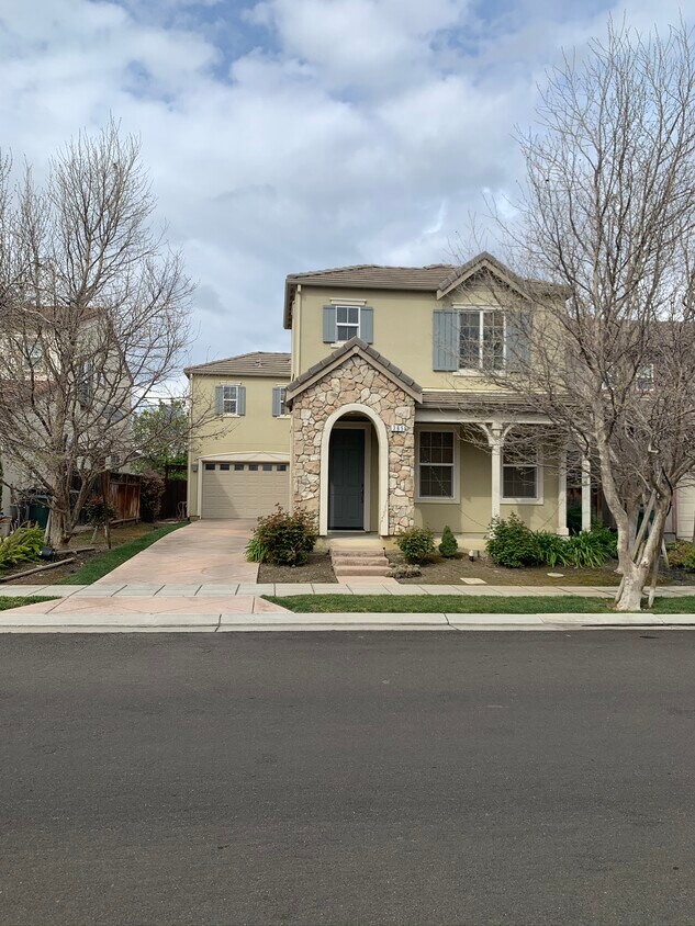 365 W Moraga St, Mountain House, CA 95391 House for Rent in Mountain