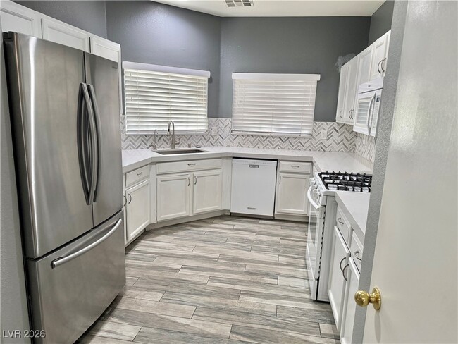 Building Photo - 5844 Aimless St