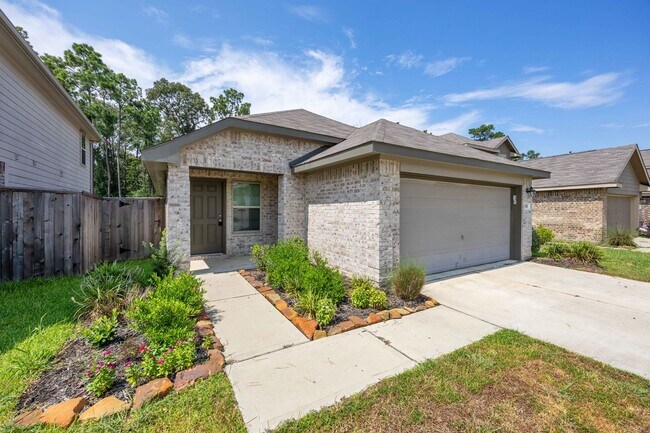 Foto del edificio - This charming 3-bedroom, 2-bath home, built in 2021