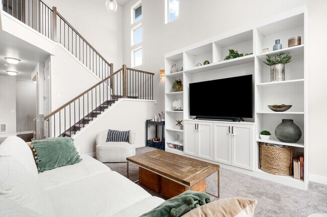 Foto del edificio - Spacious 5BD, 4.5BA Denver Home with Finis...