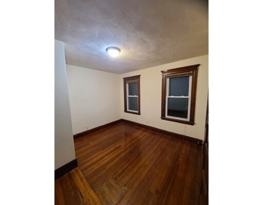 Foto del edificio - 376 Chatham St