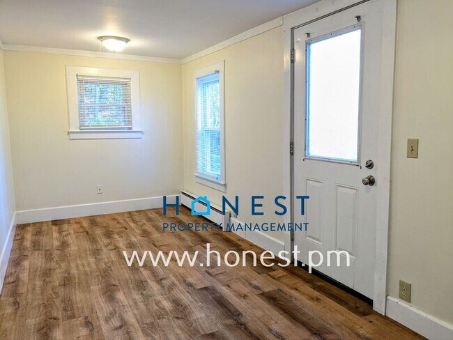 Building Photo - 36 Prospect St