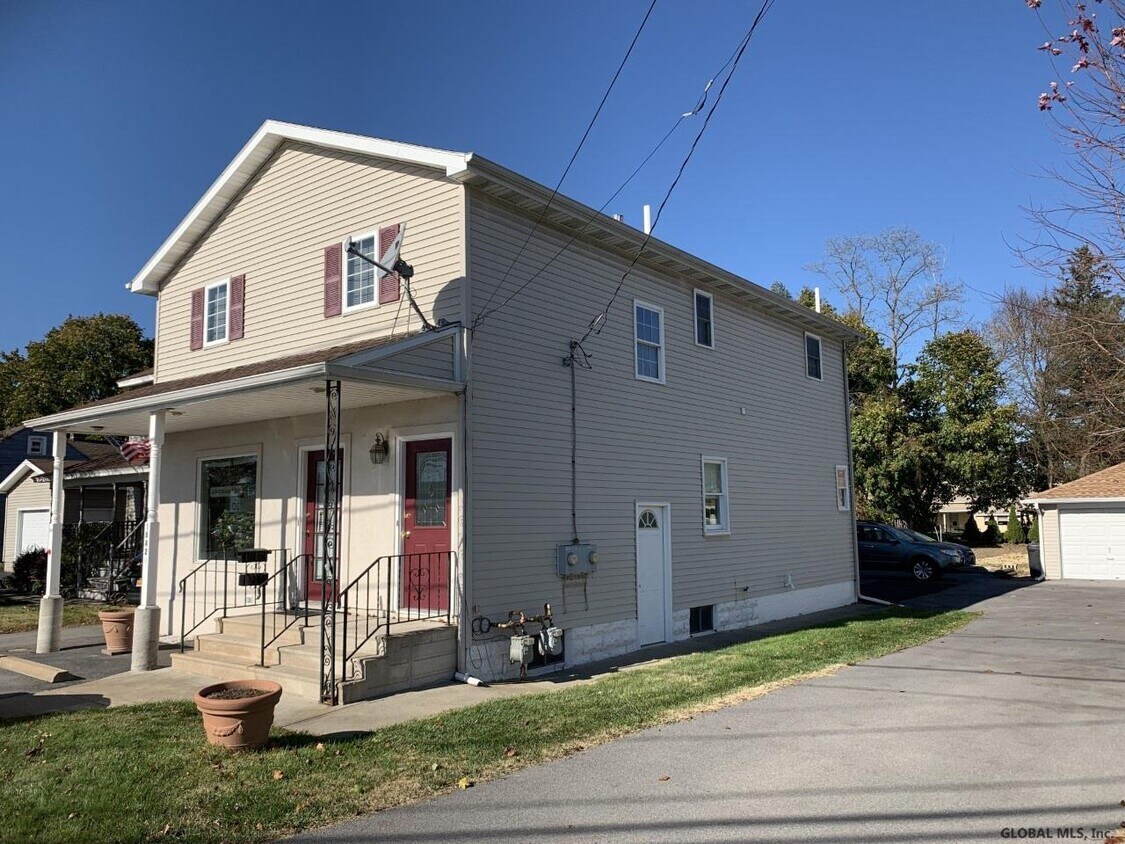 Primary Photo - 1642 Flower Rd