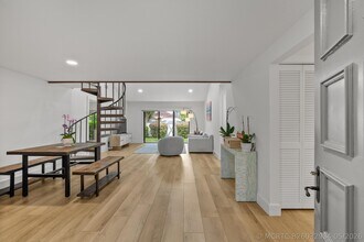 Building Photo - 13324 Bedford Mews Ct