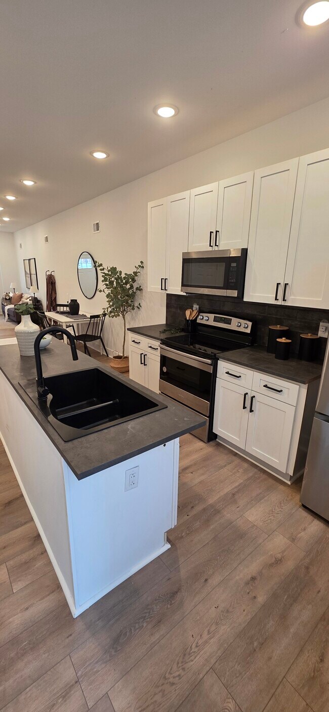 Foto del edificio - 532 N Belnord Ave