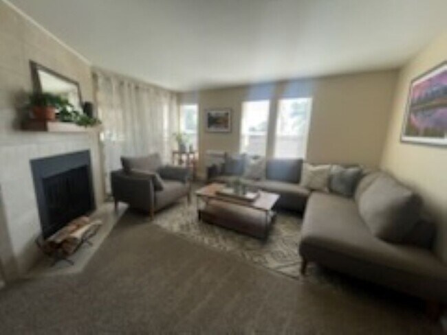 Sala de estar - 8840 W Jewell Ave