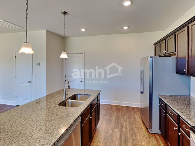 Foto del edificio - 404 Bluewater Dr