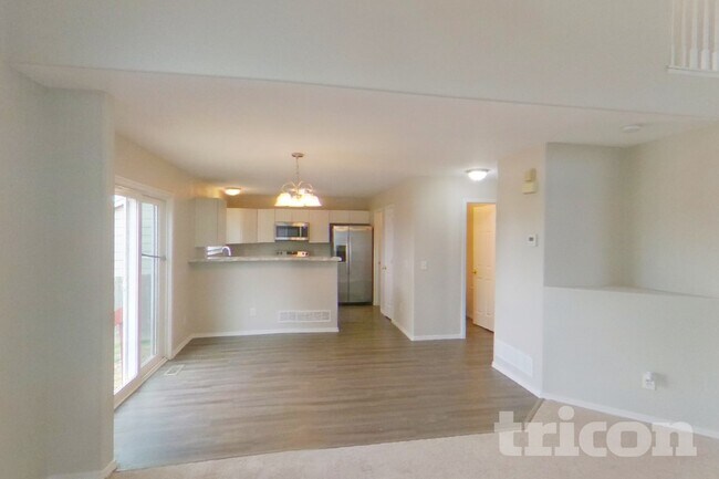 Foto del edificio - 7548 Middle Bay Way