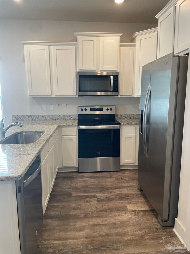 Foto del edificio - 1639 Iroquois Ct