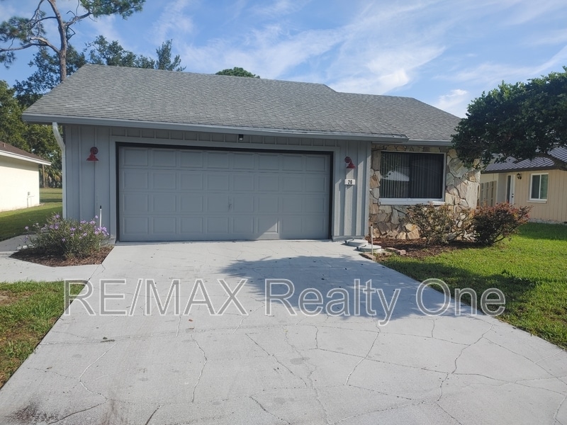 Primary Photo - 26 Golfview Ct