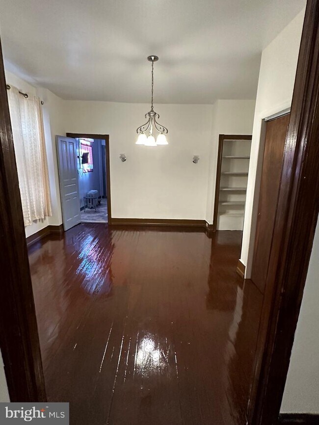 Foto del edificio - 1210 S 53rd St