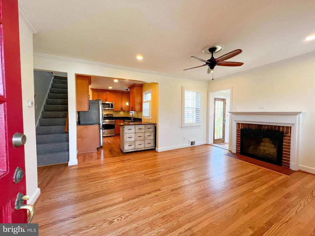 Primary Photo - 314 Hillmoor Dr