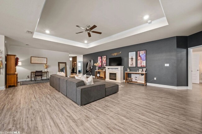 Building Photo - Charming 4BR House in Daphne