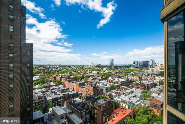 Building Photo - 2018 Walnut St