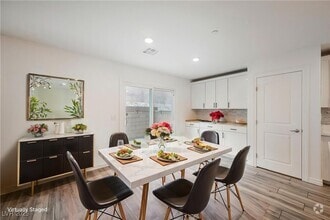 Building Photo - 376 Yellow Finch Ln
