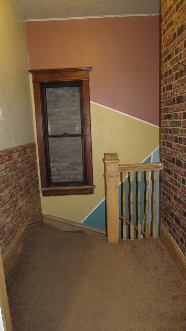Building Photo - 57 Chicago Ave