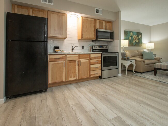 Updated Kitchen - 584 Wall St