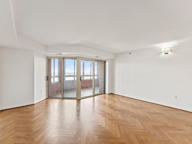 Foto del edificio - 2121 Jamieson Ave
