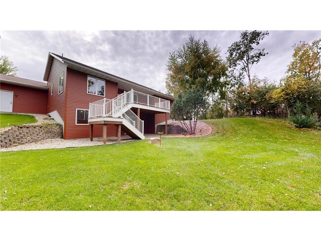 Foto del edificio - 122 Ridge Rd