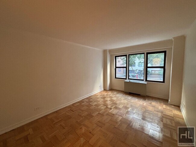 Foto del edificio - EAST 63 STREET