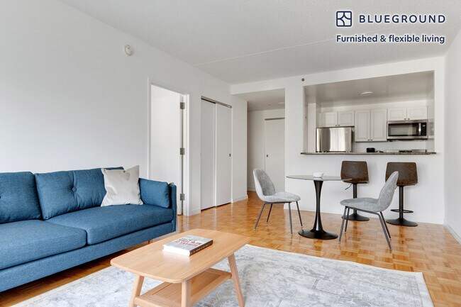 Foto del edificio - 520 W 48th St